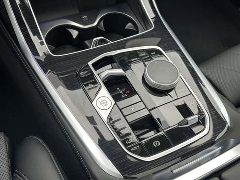 New 2026 BMW X7 xDrive40i w/ M Sport Package image 17