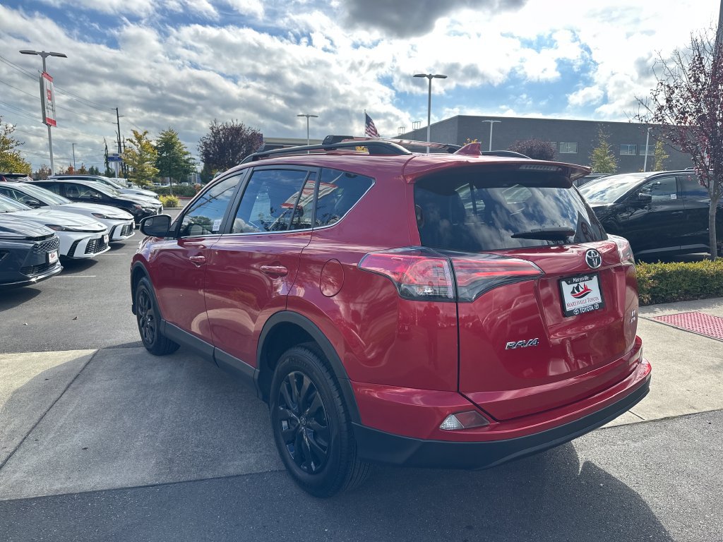 Certified 2017 Toyota RAV4 LE AWD/4WD image 3