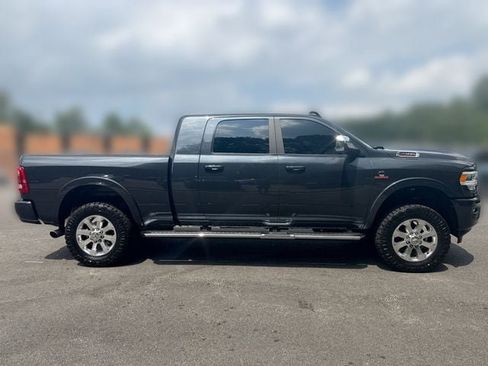 Used 2019 RAM 2500 Laramie AWD/4WD image 9