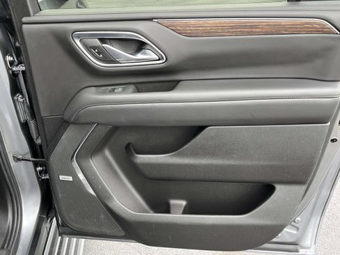 Used 2021 Chevrolet Suburban High Country AWD/4WD image 23