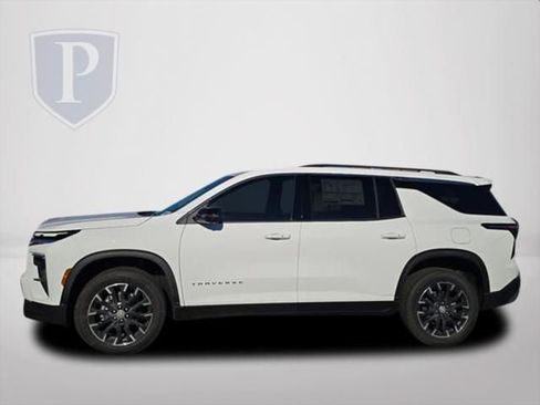 New 2026 Chevrolet Traverse LT w/ Sun and Wheel Package image 10