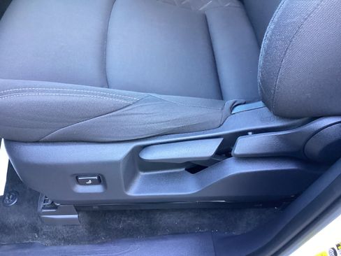 Certified 2024 Toyota Tacoma SR5 image 27