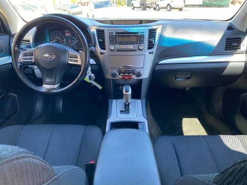 Used 2012 Subaru Outback 2.5i Premium AWD/4WD image 18