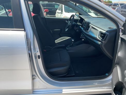Used 2018 Kia Rio LX w/ LX Convenience Package FWD image 11