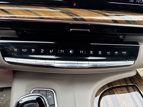 Used 2023 Cadillac Escalade Sport Platinum image 37