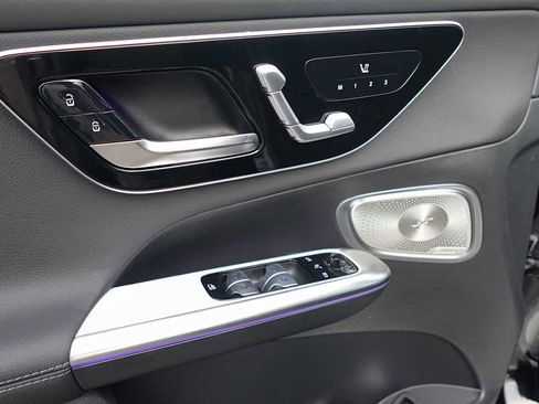 Used 2026 Mercedes-Benz GLC 300 4MATIC image 18