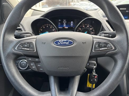 Used 2017 Ford Escape S image 9
