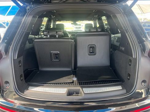 Used 2024 Cadillac XT6 Premium Luxury w/ LPO, Floor Liner Package FWD image 9