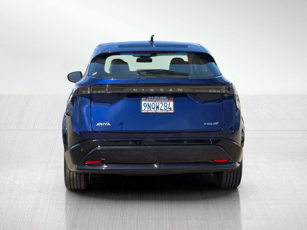 Used 2024 Nissan Ariya FWD image 6