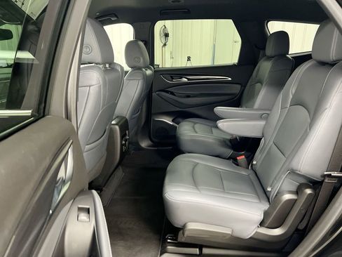 Used 2023 Buick Enclave Essence FWD image 22