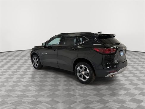 Certified 2024 Chevrolet Blazer LT w/ Convenience Package image 7