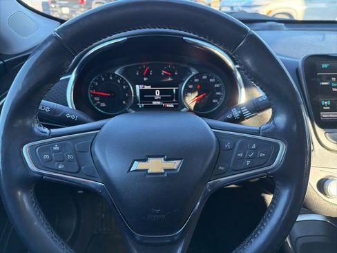 Used 2018 Chevrolet Malibu LT image 34