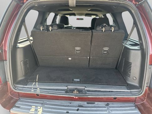 Used 2017 Ford Expedition XLT RWD image 18