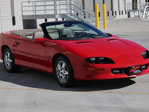 Used 1997 Chevrolet Camaro Z28 w/ Preferred Equipment Group 2 image 3