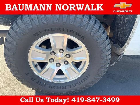 Used 2018 Chevrolet Silverado 1500 LT w/ All Star Edition AWD/4WD image 11