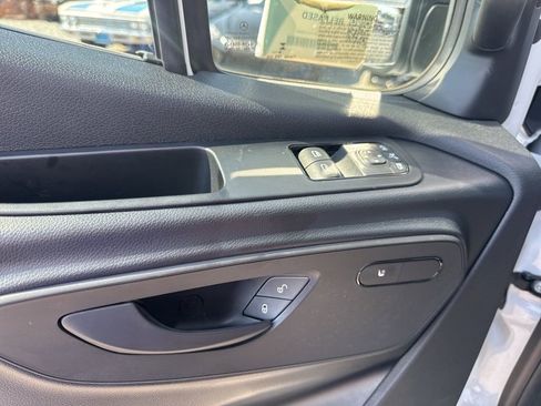 Used 2025 Mercedes-Benz Sprinter 2500 image 24