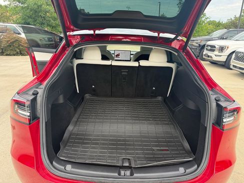 Used 2021 Tesla Model Y Long Range AWD/4WD image 15