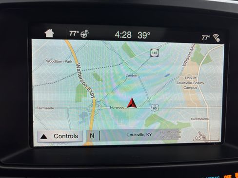 Used 2018 Ford Explorer Platinum image 8