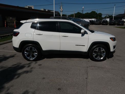 Used 2021 Jeep Compass Limited FWD image 2