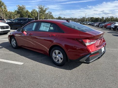 New 2026 Hyundai Elantra SE image 11