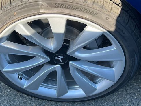 Used 2017 Tesla Model 3 Long Range image 10