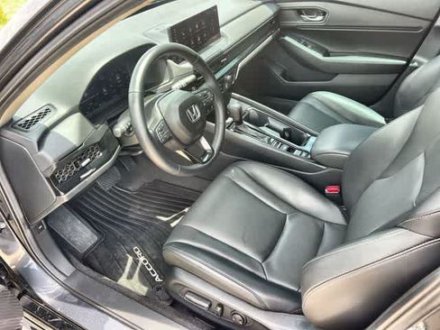 Certified 2025 Honda Accord EX-L image 3