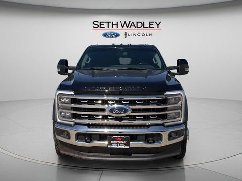 Certified 2023 Ford F450 Lariat AWD/4WD image 2