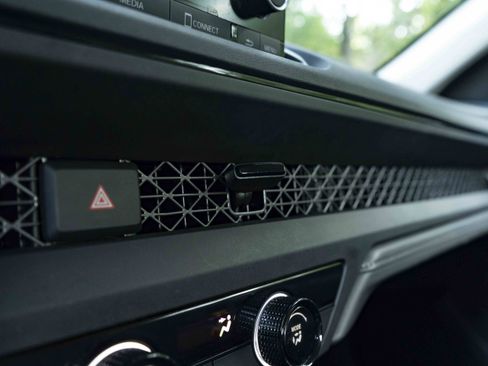Used 2025 Honda Accord LX image 32