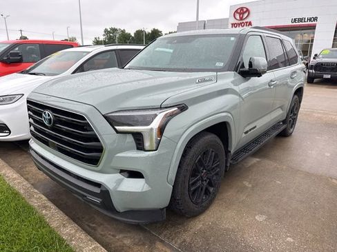 Certified 2023 Toyota Sequoia SR5 w/ SR5 Premium Package AWD/4WD image 1