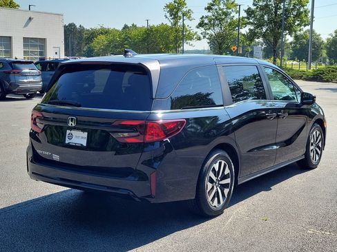 New 2026 Honda Odyssey EX-L image 7