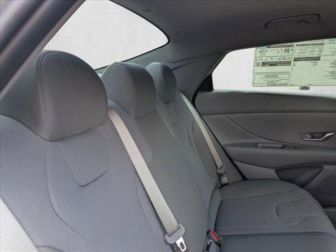 New 2026 Hyundai Elantra SE image 20