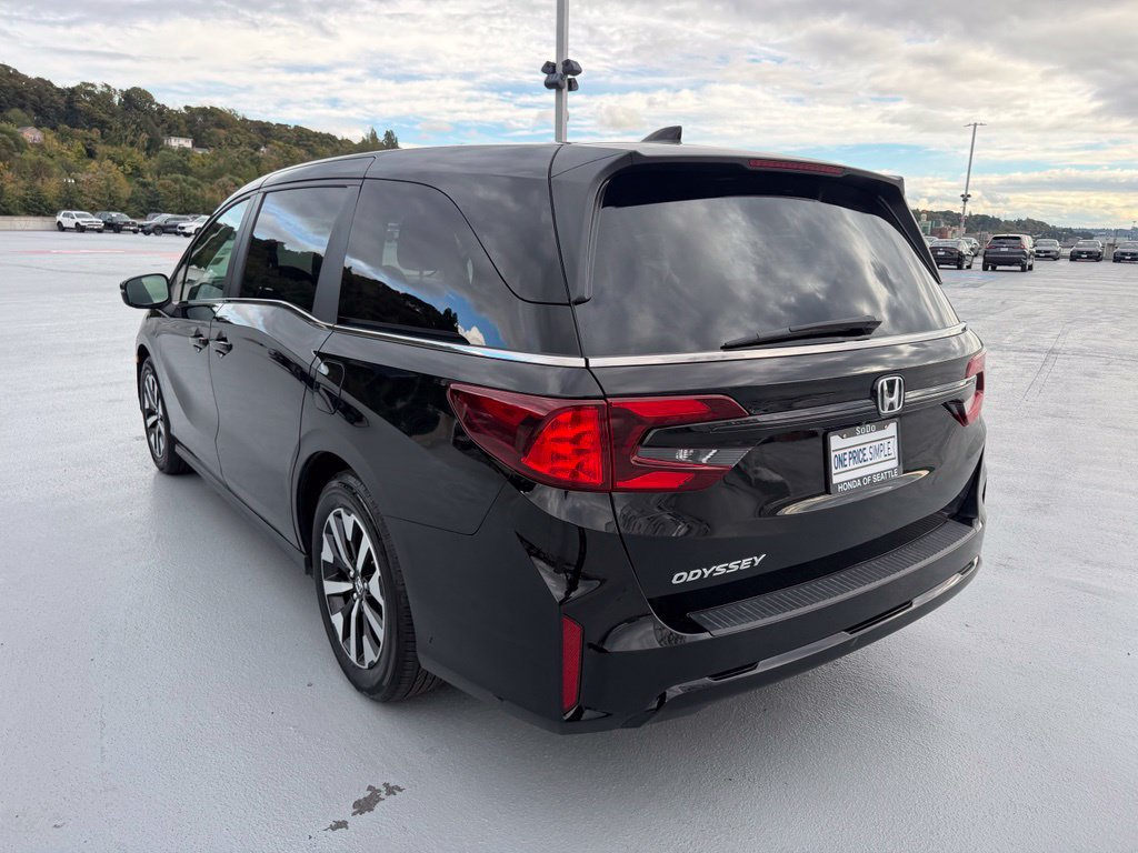 Used 2025 Honda Odyssey EX-L image 5
