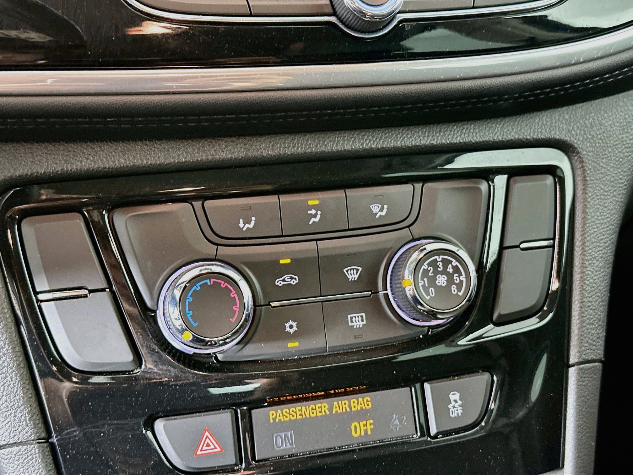 Used 2019 Buick Encore Preferred w/ Safety Package FWD image 23