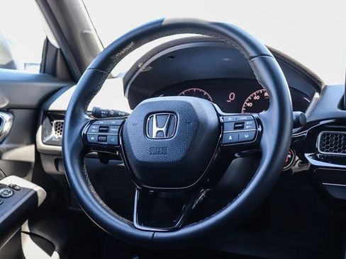 Used 2025 Honda Civic Sport image 17