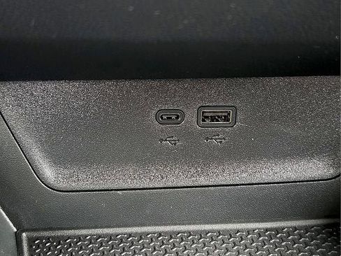New 2026 Chevrolet Equinox RS w/ Convenience Package III FWD image 19