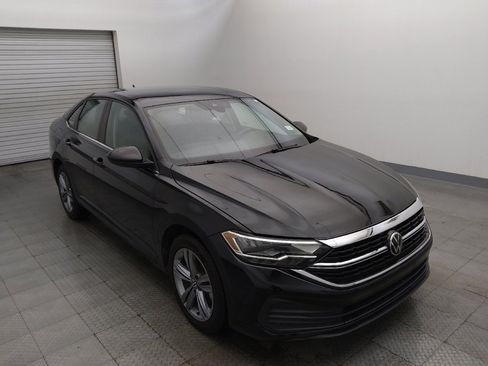 Used 2024 Volkswagen Jetta SE FWD image 13