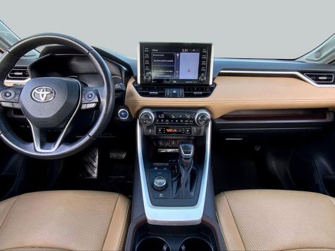 Used 2021 Toyota RAV4 Limited AWD/4WD image 15