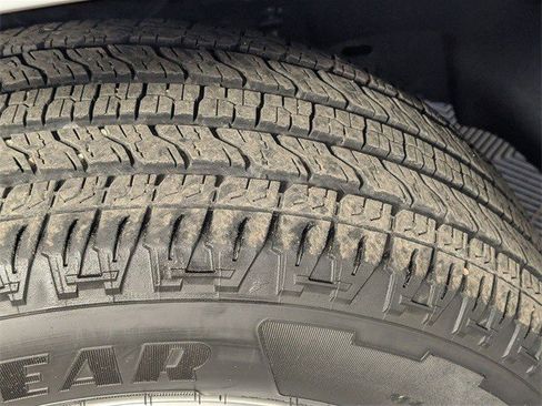 Certified 2024 Chevrolet Colorado W/T w/ WT Convenience Package image 10