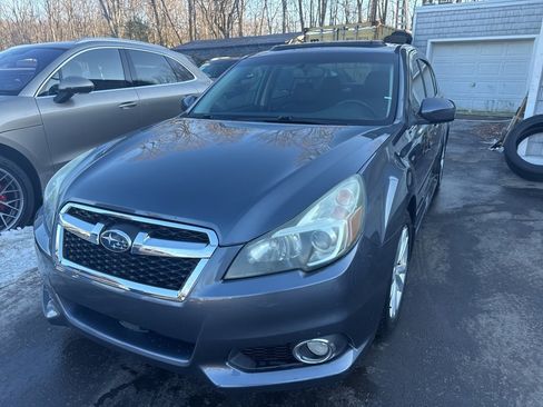 Used 2014 Subaru Legacy 3.6R Limited image 2