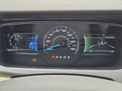 Used 2015 Ford Taurus SEL w/ Equipment Group 201A image 19