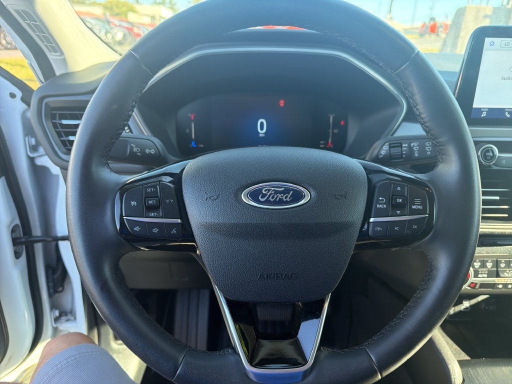 Used 2023 Ford Escape Active AWD/4WD image 17
