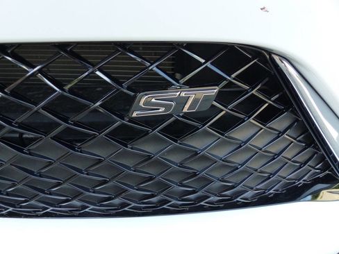 Used 2025 Buick Envista Sport Touring w/ Convenience I Package image 16