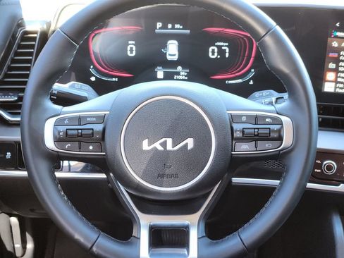 Certified 2024 Kia Sportage EX AWD/4WD image 17