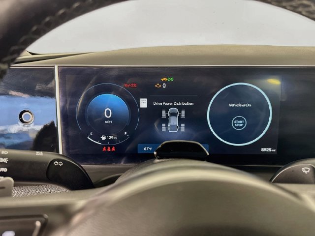 Used 2025 Hyundai Santa Cruz Limited AWD/4WD image 16