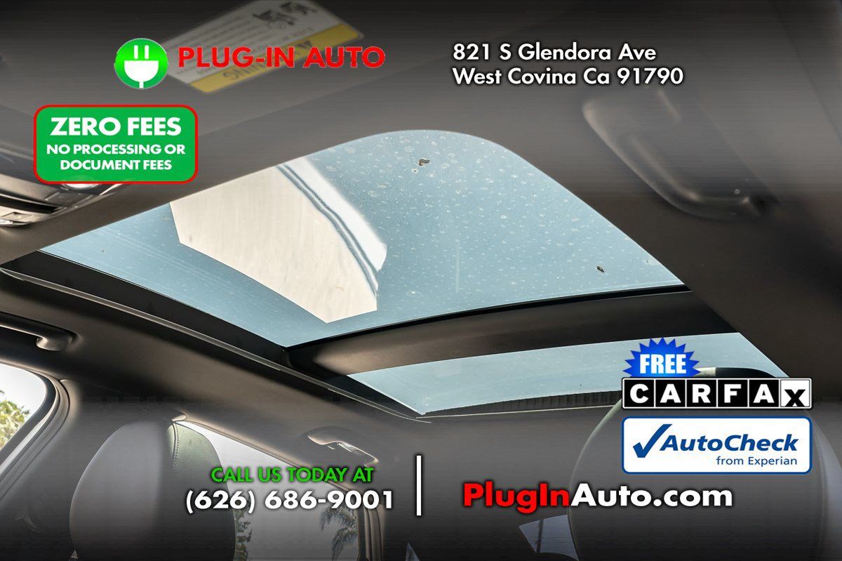 Used 2025 Kia K5 GT-Line w/ GT-Line Premium Package FWD image 3