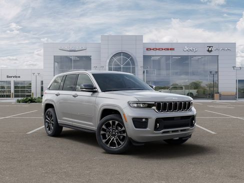 New 2025 Jeep Grand Cherokee Overland w/ Adv Protech Group III AWD/4WD image 5