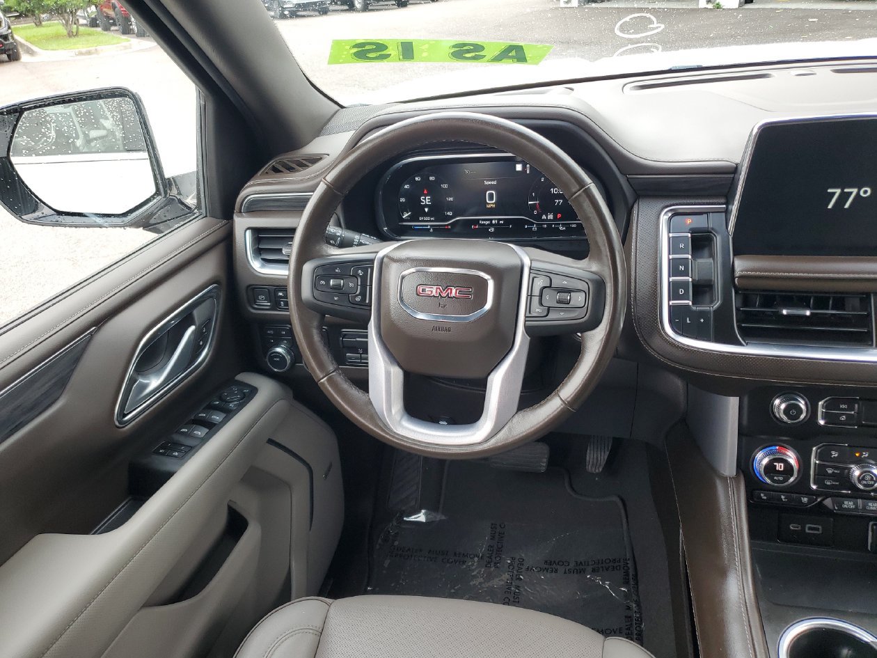 Used 2022 GMC Yukon XL SLT w/ SLT Premium Package AWD/4WD image 12