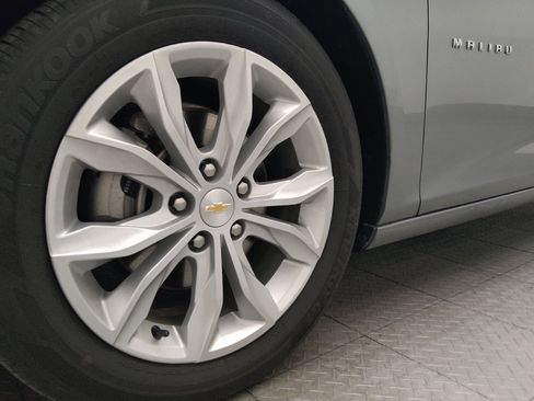 Used 2025 Chevrolet Malibu LT FWD image 31
