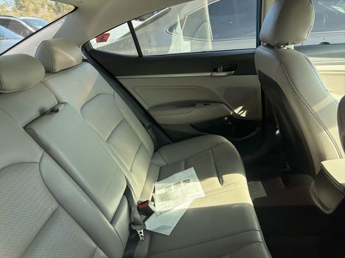 Used 2018 Hyundai Elantra Limited image 5