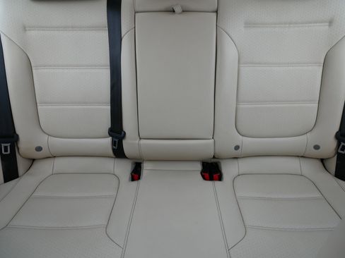 Used 2017 Volkswagen Jetta SE image 13